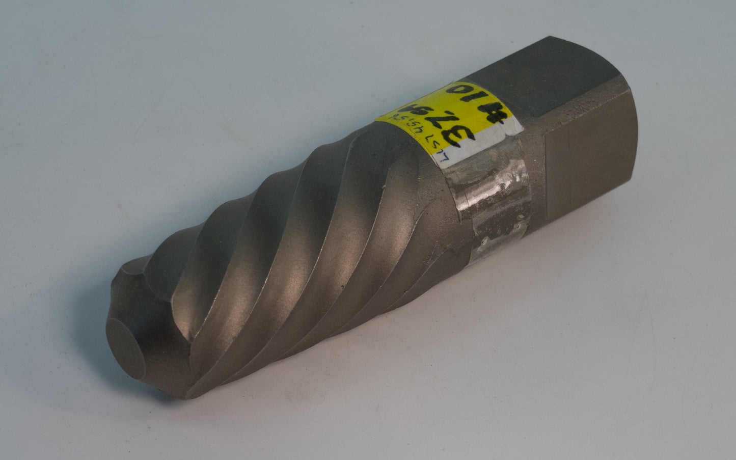 Irwin Spiral Flute Screw Extractor - Large EX-10 size. Remove broken bolts & screws with these spiral shaft extractors. Irwin Hanson EX-10 Spiral Flute Screw Extractor - Made in USA.