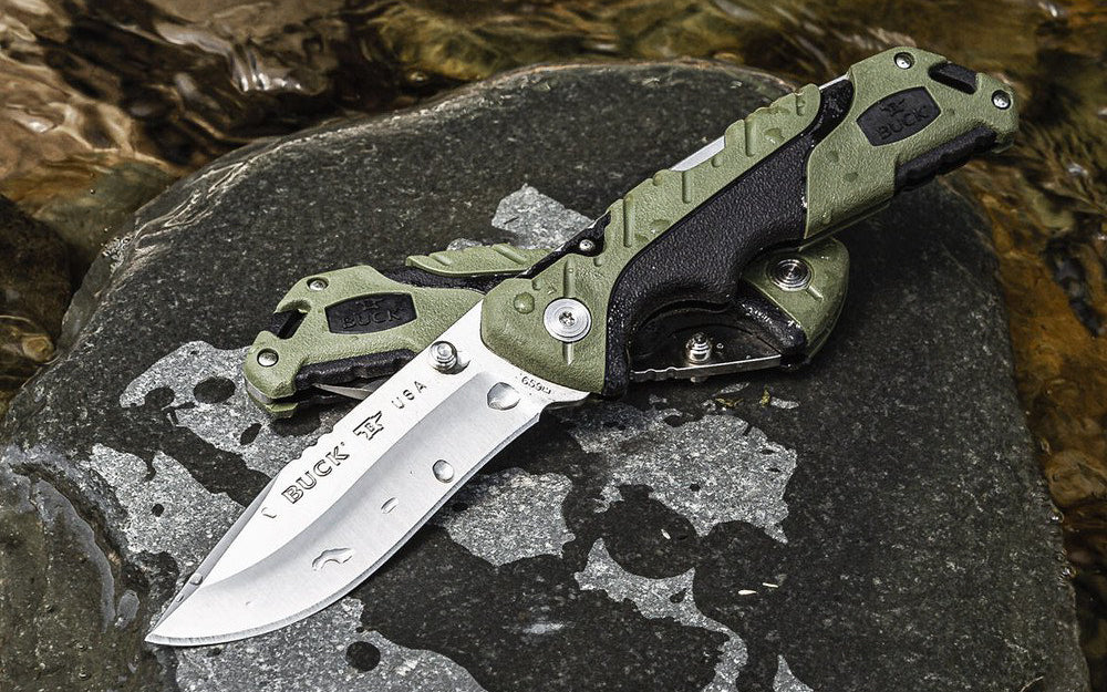 Buck Knives 659 Pursuit, Large Folding Knife is a multi-purpose alternative to traditional hunting knives, the Pursuit series fills the need for a mid-range hunting knife designed from the beginner to the experienced, serious hunter. Includes a polyester sheath. 3-5/8" long blade. Model 0659GRS-B. 033753147562