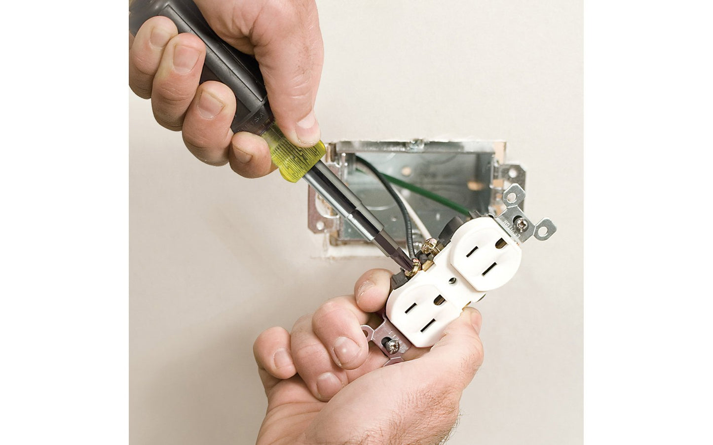 Klein Tools - Model No. 32477 - Made in USA - Cushion-Grip handle for greater torque & comfort - No. 1 Phillips - No. 2 Phillips - 1/4" Slotted - 3/16" Slotted - No. 1 Square Drive - No. 2 Square Drive - 1/4" Nut Driver - 5/16" Nut Driver - T10 Torx - T15 Torx - Multi Bit Screwdriver Kit - Nut Driver - 10-in-1 Tool - 092644324772