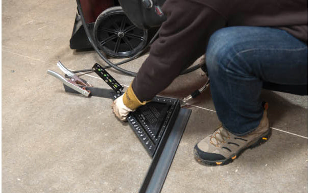 Johnson Level Model 1904-1200. 12" Johnson rafter square. Solid aluminum body with CNC machined edges for greater accuracy & durability. "EZ Read" laser etched graduations are highly visible. Thick edge useful as saw guide. Anti-glare protective coating. "Johnny Square". 2x4 board dimension markers. 049448190416