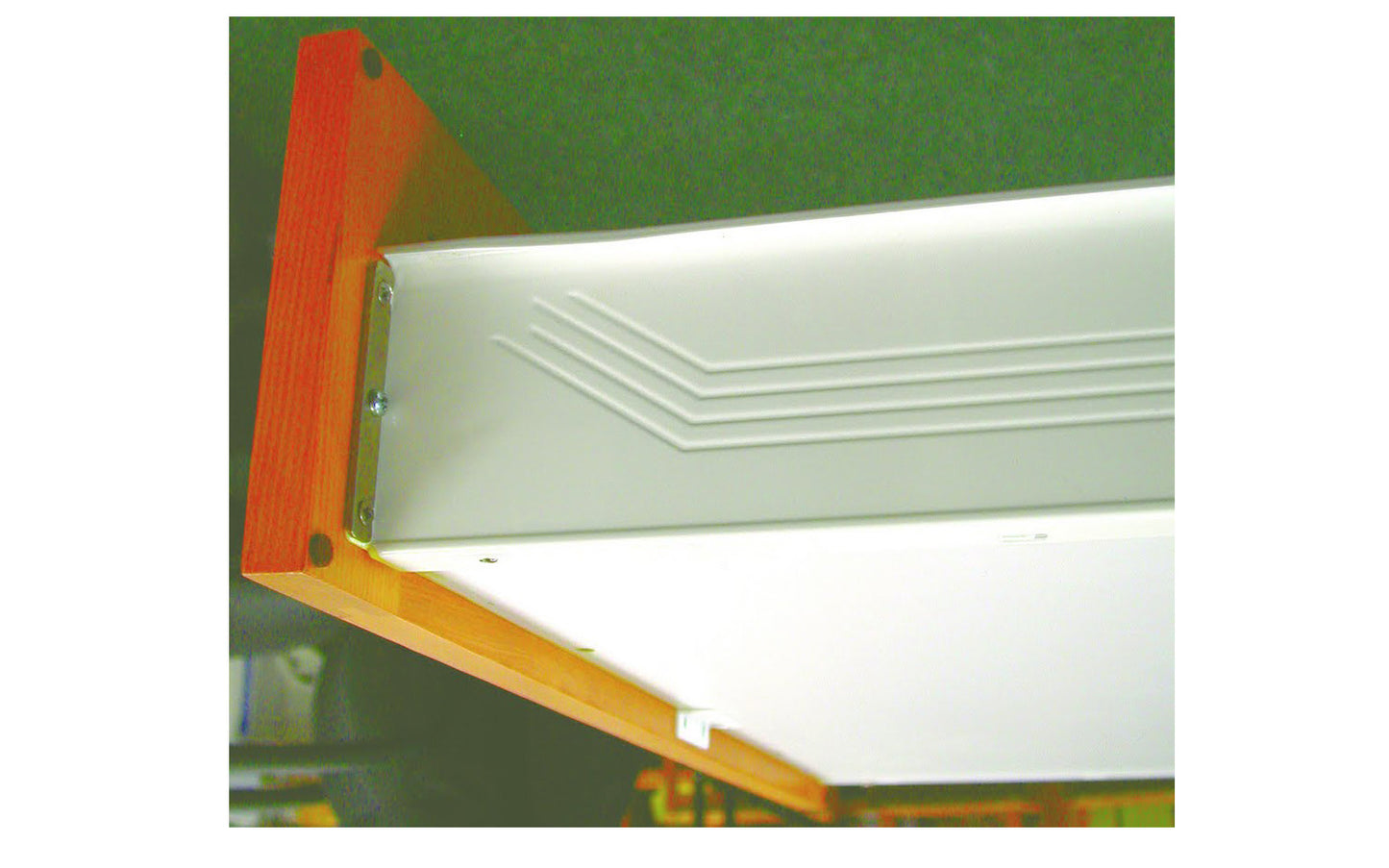 Fastcap Nylon Kolbe Korner, Black - 50 Pack - Mounting bracket for shaker style drawer fronts. It allows for the drawer face to be mounted to the box easily - Model No. KK.50PC.BL