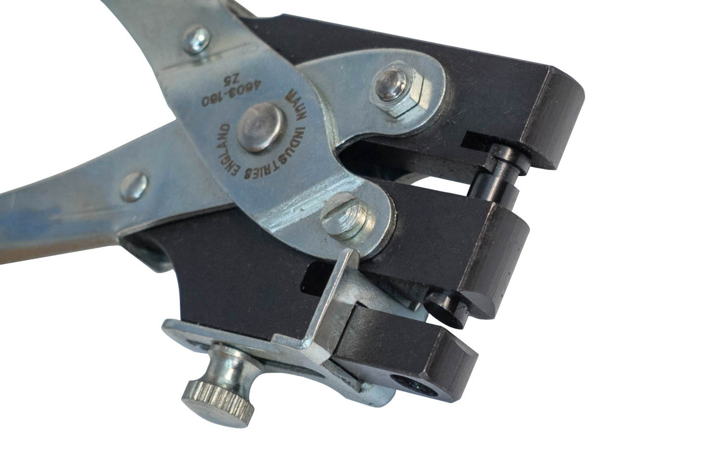 Maun Heavy Duty Hole Punch Closeup