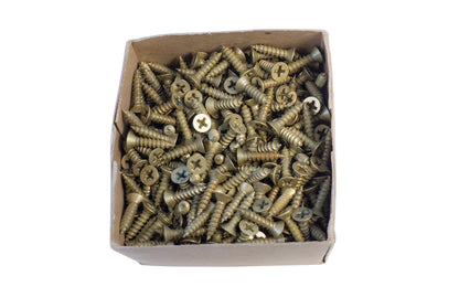 Stanley #9 x 3/4" Satin Brass Plated Steel Wood Screws - Approx. 600 pcs. Un used old stock. Stanley Hardware made in USA.
