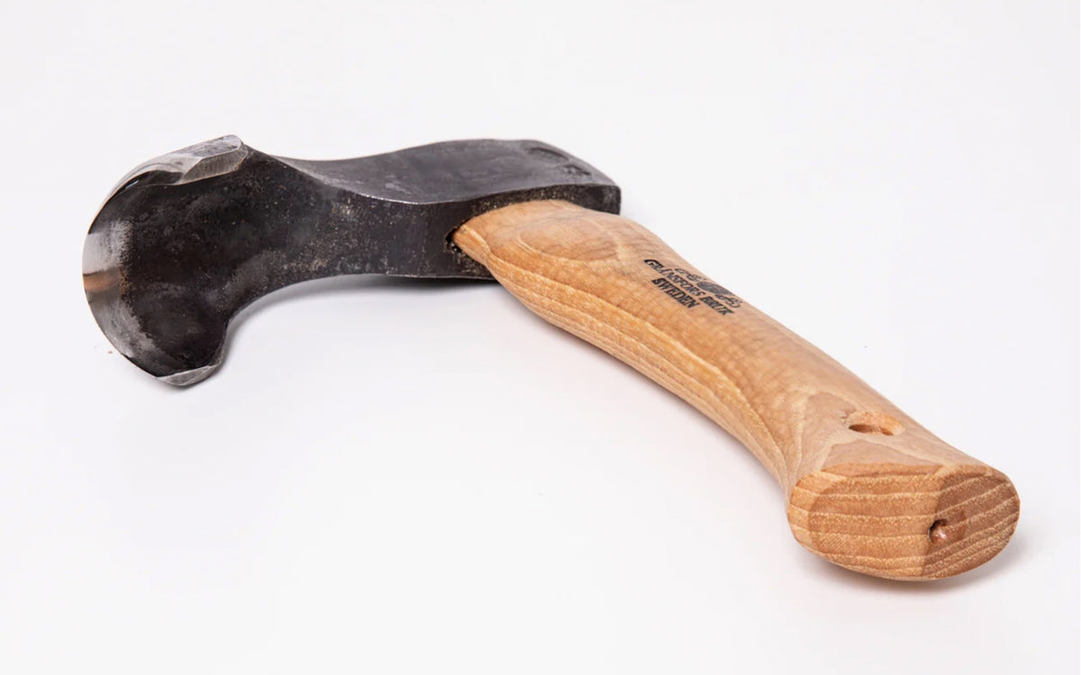 Made in Sweden · Gränsfors Bruk Hand Adze No. 478-25 Model ~ 25 mm radius edge. Made of high quality Swedish steel ~ Hand-forged with excellent craftsmanship