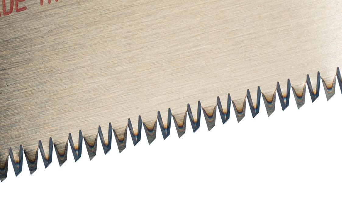 Made in Japan · Z-Saw #265 | #15016 ~ Crosscut Teeth: 15 TPI ~ Great general purpose saw ~ Impulse Hardened Teeth ~ This particular "Air Puff Sawdust" model allows a puff of air to shoot out & clear the sawdust away from your line of vision on your board
