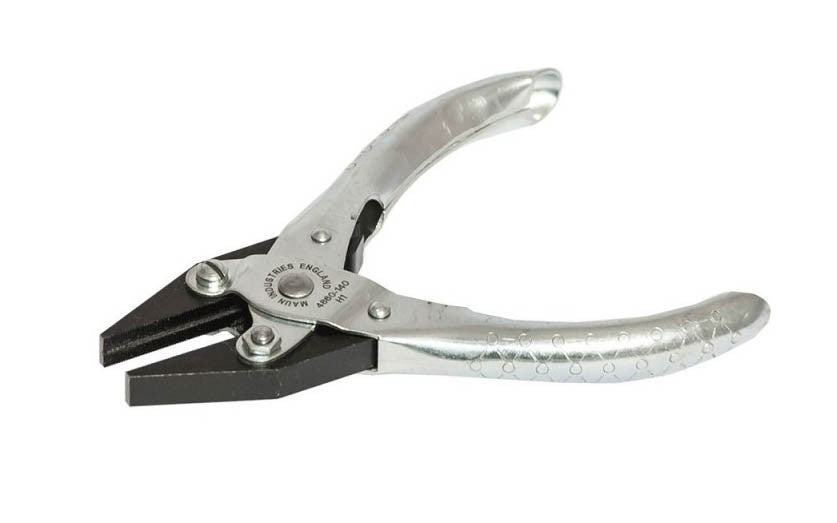 Maun Parallel Action Flat Nose Plier 5" Long (125 mm) ~ Serrated Jaws #4860-125