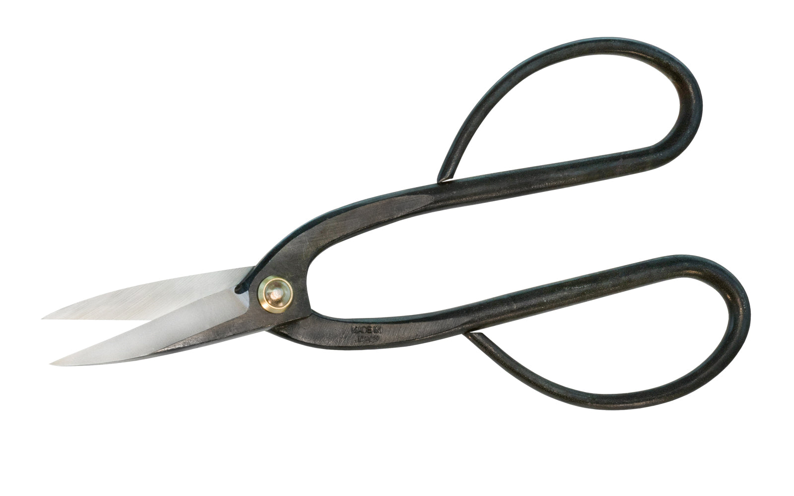 These Japanese Ashinaga Basami Shears are high quality snips for Bonsai, bud cutting, floral thinning, & other multi-purpose outdoor garden work. Made of high carbon steel, the cutting edges are sharp & cut nicely. Large handles for a good grip. Works excellent for thinning & defoliating Bonsai. Made in Japan.