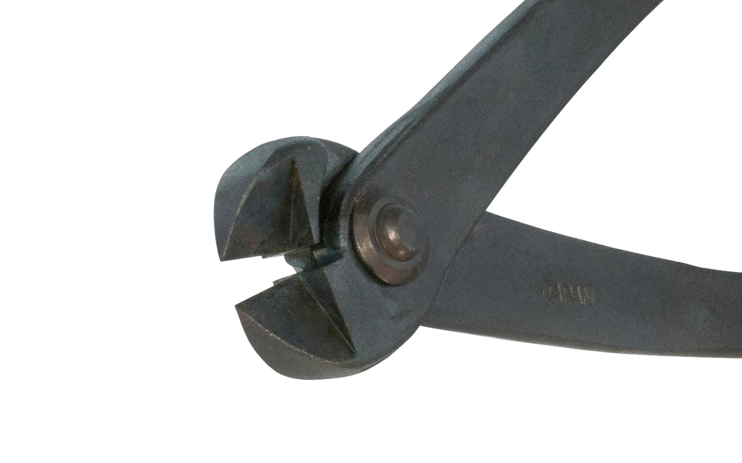 These Japanese Bonsai Wire Cutters are designed specifically for cutting Bonsai wire. The cutters are designed with a rounded head to prevent damaging the branch & with jaws that cut the wire symmetrically & cleanly. Rounded head wire cutters.  Made in Japan.