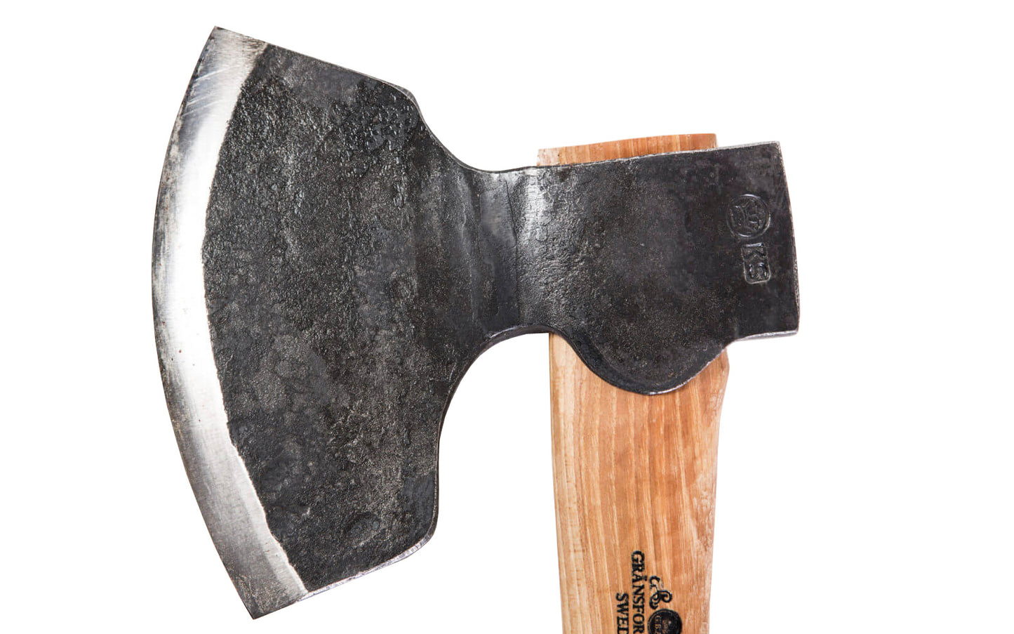 Made in Gränsfors, Sweden · Broad Axe 1900 series ~ Made of the highest quality Swedish steel ~ Hand-forged ~ Razor-sharp edge ~ Broad Axe handle is attached straight as standard, with the blade parallel to the handle - Left Bevel - Right Bevel - Straight Bevel - Suitable for squaring logs & planks. Log building axe