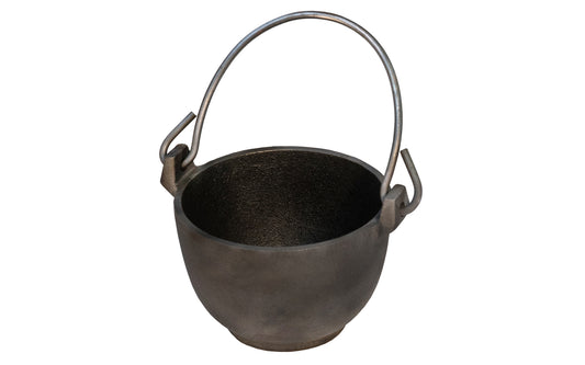 A tough & hefty USA-made soldering pot made by C.S. Osborne. Cast iron material with a handle. Heavy quality for long use. 3 lbs 2 oz. total weight.   Made in the USA - CS Osborne Solder Pot - 5" Outside Diameter - 3-1/16" Depth of Bowl - Heavy Cast Iron Bowl - 5" O.D. - Model No. 398-5 - Soldering Bowl with handle - 096685618314