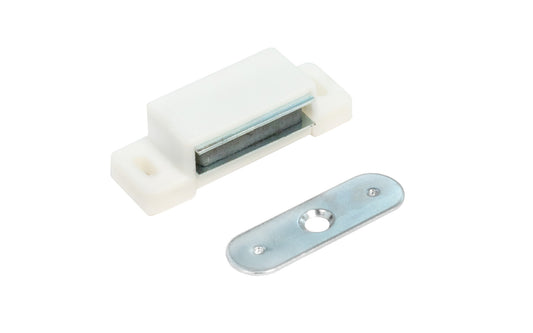 White Magnetic Catch in a plastic housing. Includes screws & plate. Sold as a single catch. Made by Ultra Hardware. 13502. 749694135024