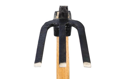 Made in Japan - Japanese Kusakichi Sanbon Hoe - One forged solid head ~ Blades made of high carbon steel ~ 3-prongs - Fork - Cultivator ~ Hoe - Hardwood handle - For harvesting & cultivating soil - Three-Prong Hoe - 3 Prong Tool - Japanese Garden Cultivator - Kusakichi Cultivator - For turning soil - Weeding - Roots - Kusakichi - Yoshida Hamano