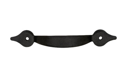 A hand-forged "Spade Style" cabinet pull handle. Made of steel material with a black finish, it has a nice durable & strong feel. Traditional & ornate piece of hardware is great for cabinets, furniture, drawers, & small doors. Powder coated to resist rust. Model 88616 ~ 3-1/2" on centers - Spade tips - Rustic finish