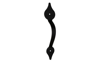 A hand-forged "Spade Style" door pull handle. Made of steel material with a black finish, it has a nice durable & strong feel. This traditional & ornate piece of hardware is great for doors, gates, & large drawers. Powder coated to resist rust. Model 88493 - Spade Tip Door Handle Pull - Gate Pull Handle - 8-3/4" Long